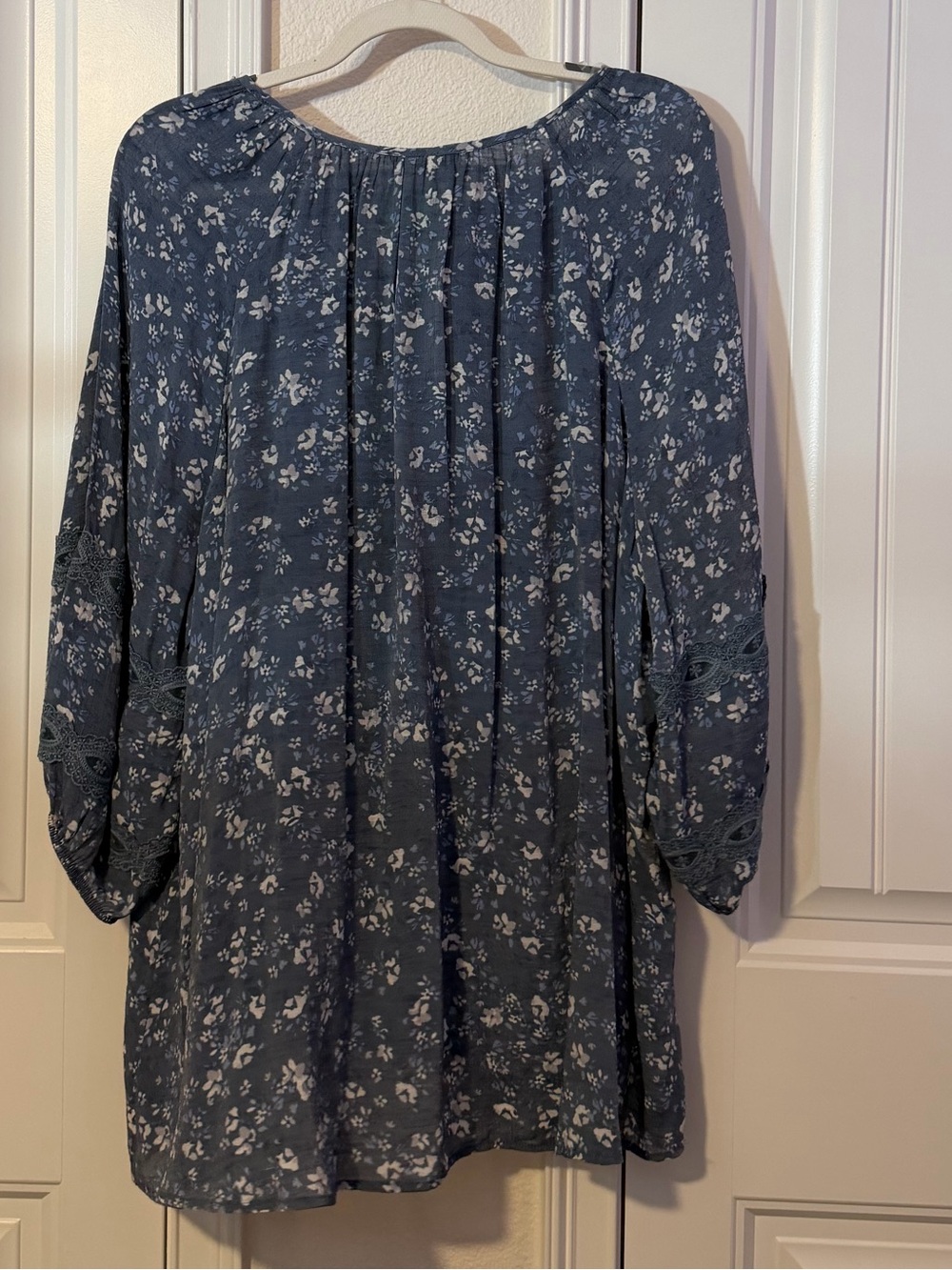Echo Design Slate Blue Floral top - Picture 2 of 4